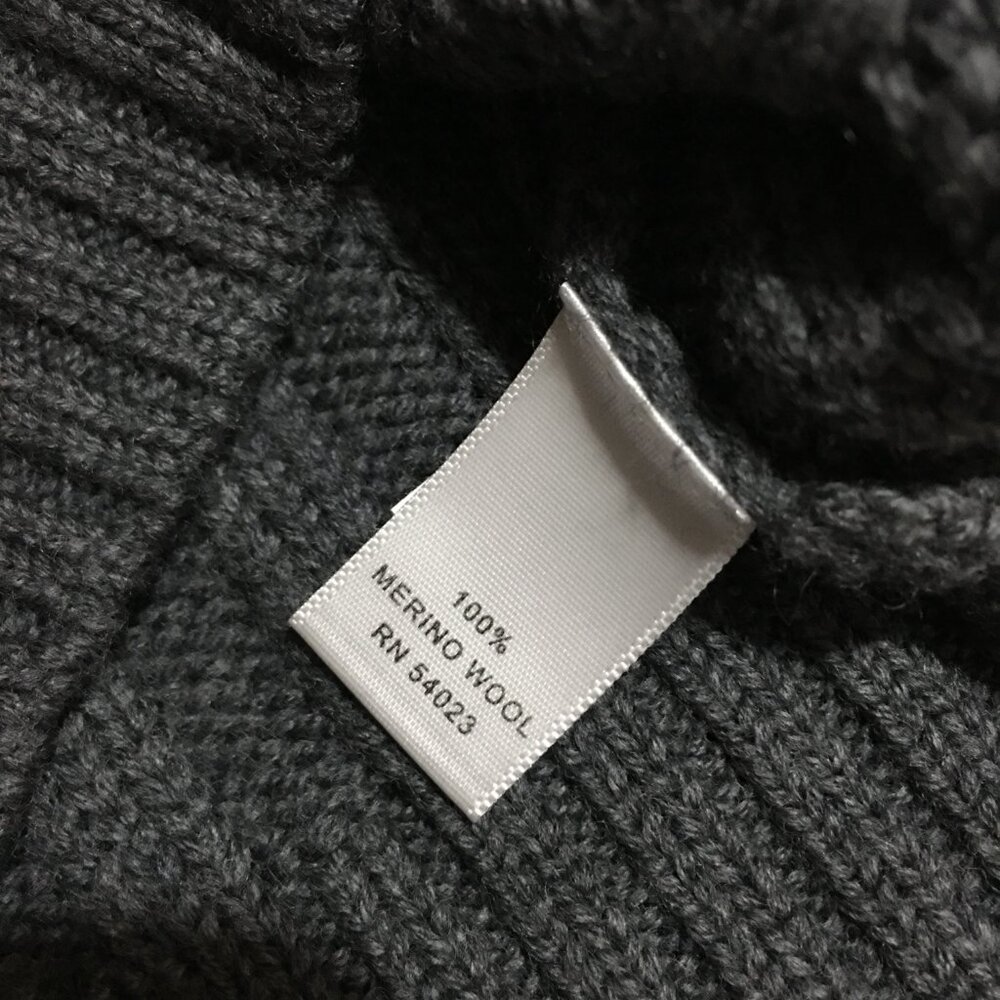 Banana Republic Cable Knit Sweater Gray Medium Merino Wool Business Casual - Picture 5 of 9